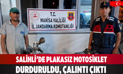 Salihli’de plakasız motosiklet durduruldu, çalıntı çıktı