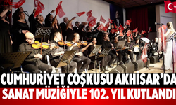 Cumhuriyet Coşkusu Akhisar’da Sanat Müziğiyle Kutlandı