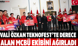 Vali Özkan TEKNOFEST’te Derece Alan MCBÜ Ekibini Ağırladı