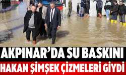 Akpınar’da Su Baskını Hakan Şimşek Çizmeleri Giydi