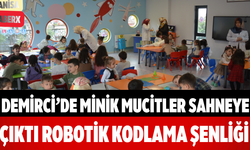 Demirci’de Minik Mucitler Sahneye Çıktı Robotik Kodlama Şenliği