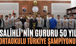 Salihli’nin Gururu 50 Yıl Ortaokulu Türkiye Şampiyonu!