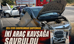 Kula D300 Karayolundaki Çarpışmada İki Araç Kavşağa Savruldu