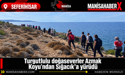 Turgutlulu doğaseverler Azmak Koyu’ndan Sığacık’a yürüdü