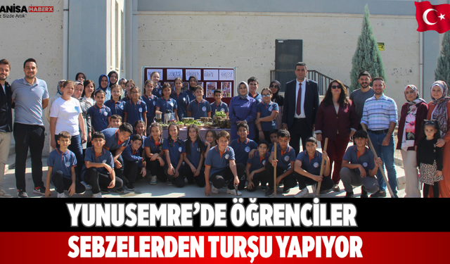 Yunusemre’de öğrenciler sebzelerden turşu yapıyor